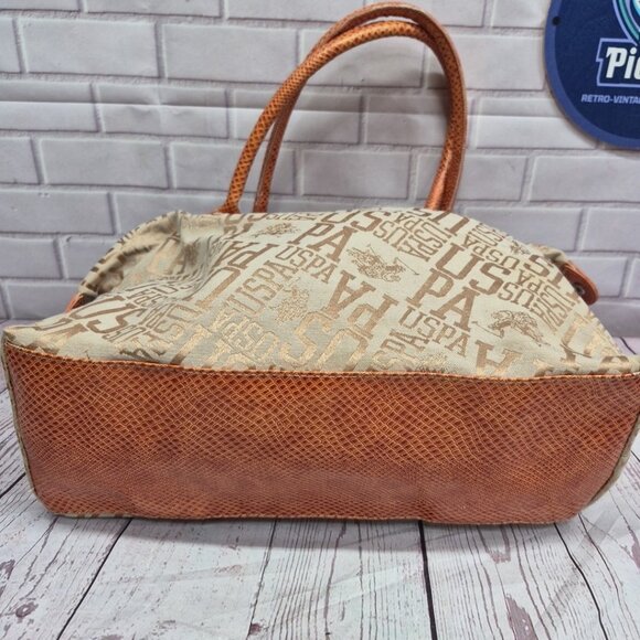 US Polo Assn Horse Medallion All Over Logo Graphics Large Handbag Purse - Picture 4 of 8